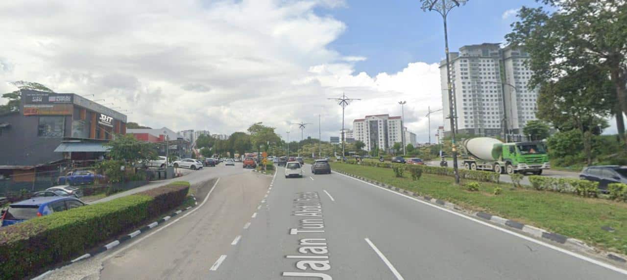 4-Storey Shoplot Jalan Tun Abdul Razak Larkin 3