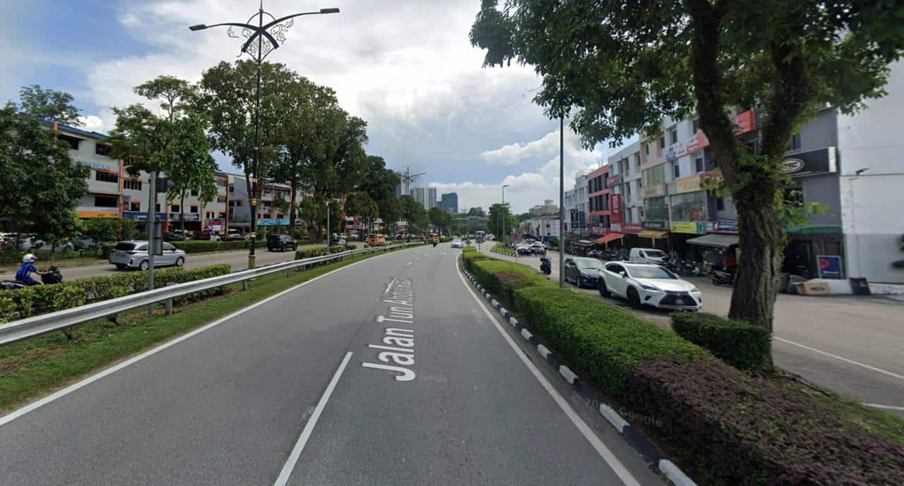 4-Storey Shoplot Jalan Tun Abdul Razak Larkin 2