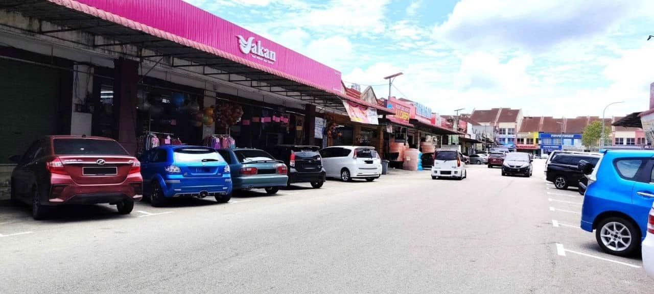3 Storey Shop-lot Intermediate Unit Taman Bukit Dahlia Pasir Gudang 4