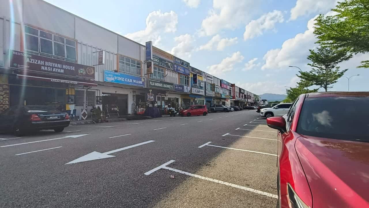 Double Storey shop lot Taman Mutiara Pulai 2