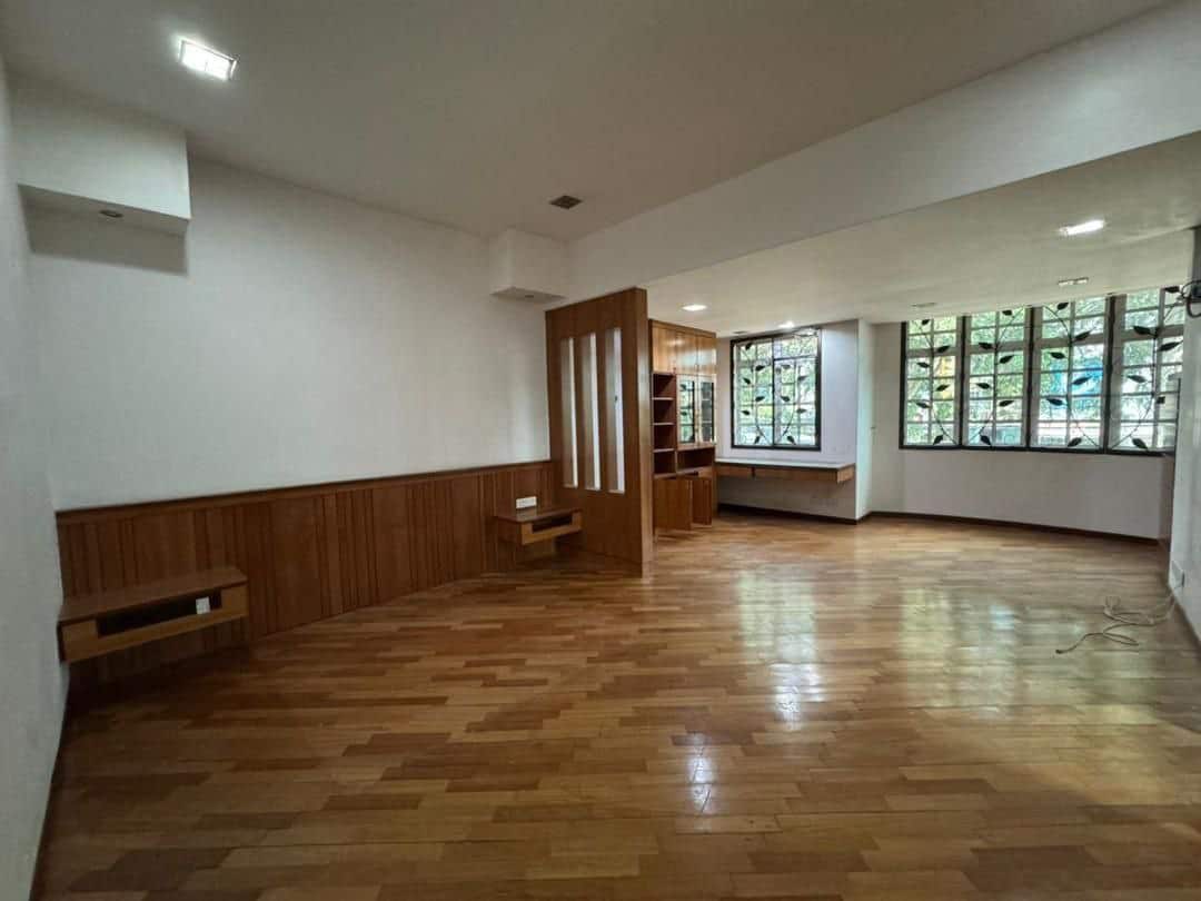 3 Sty Shoplot Jalan Niaga Aspira 1/1 3