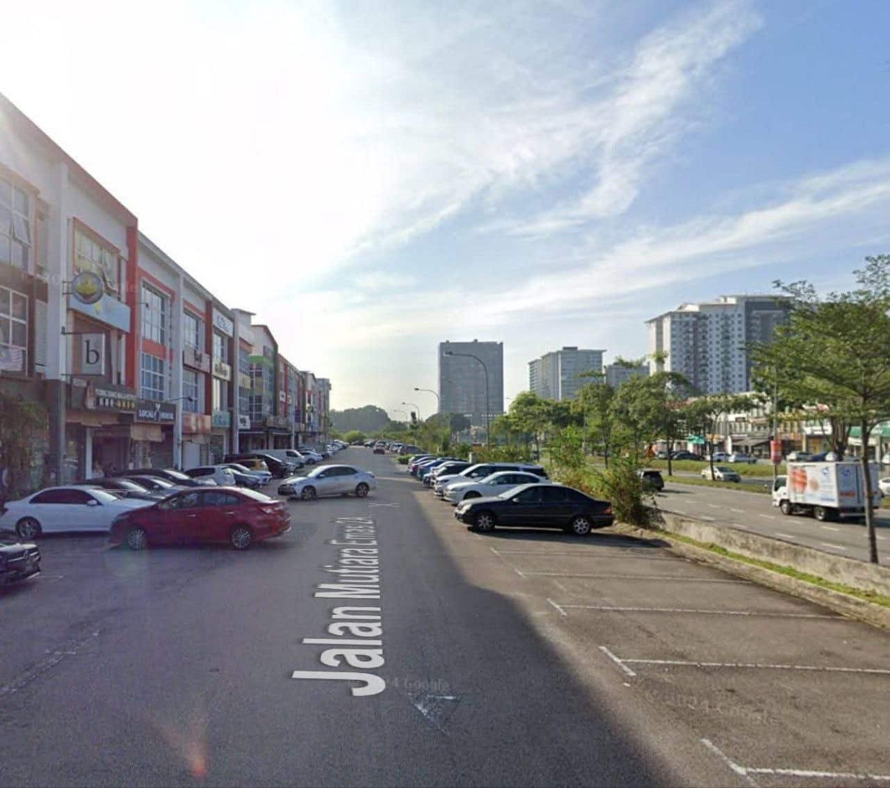 3 Sty Shoplot Taman Molek 1