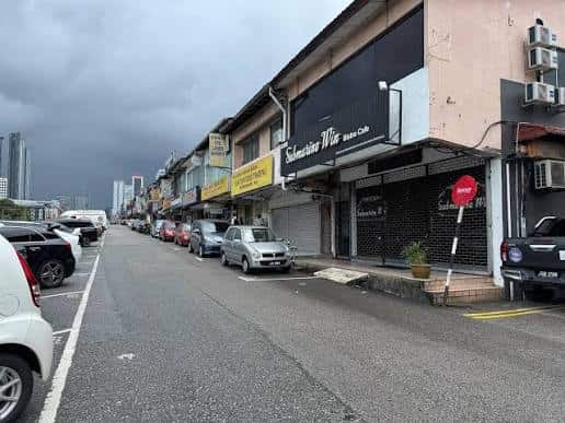 Double Storey Shoplot Taman Century 3