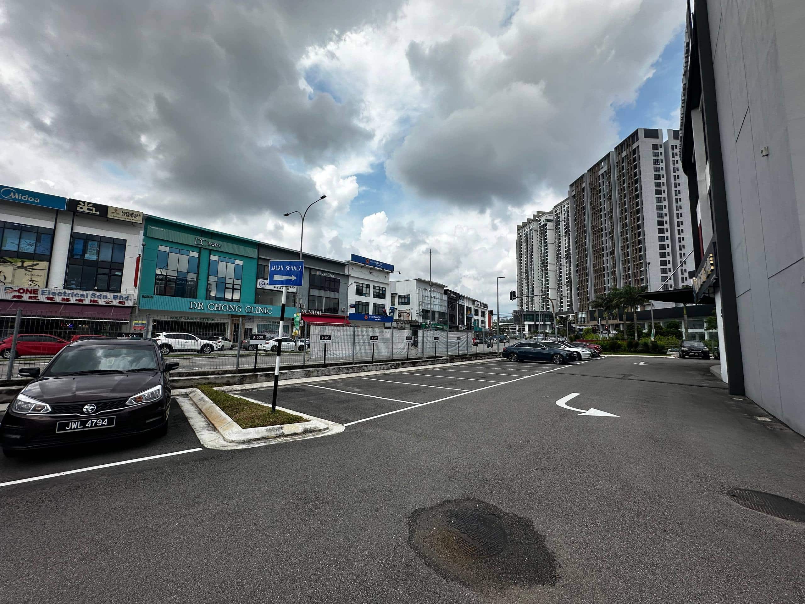 Corner Commercial Office Bukit Indah