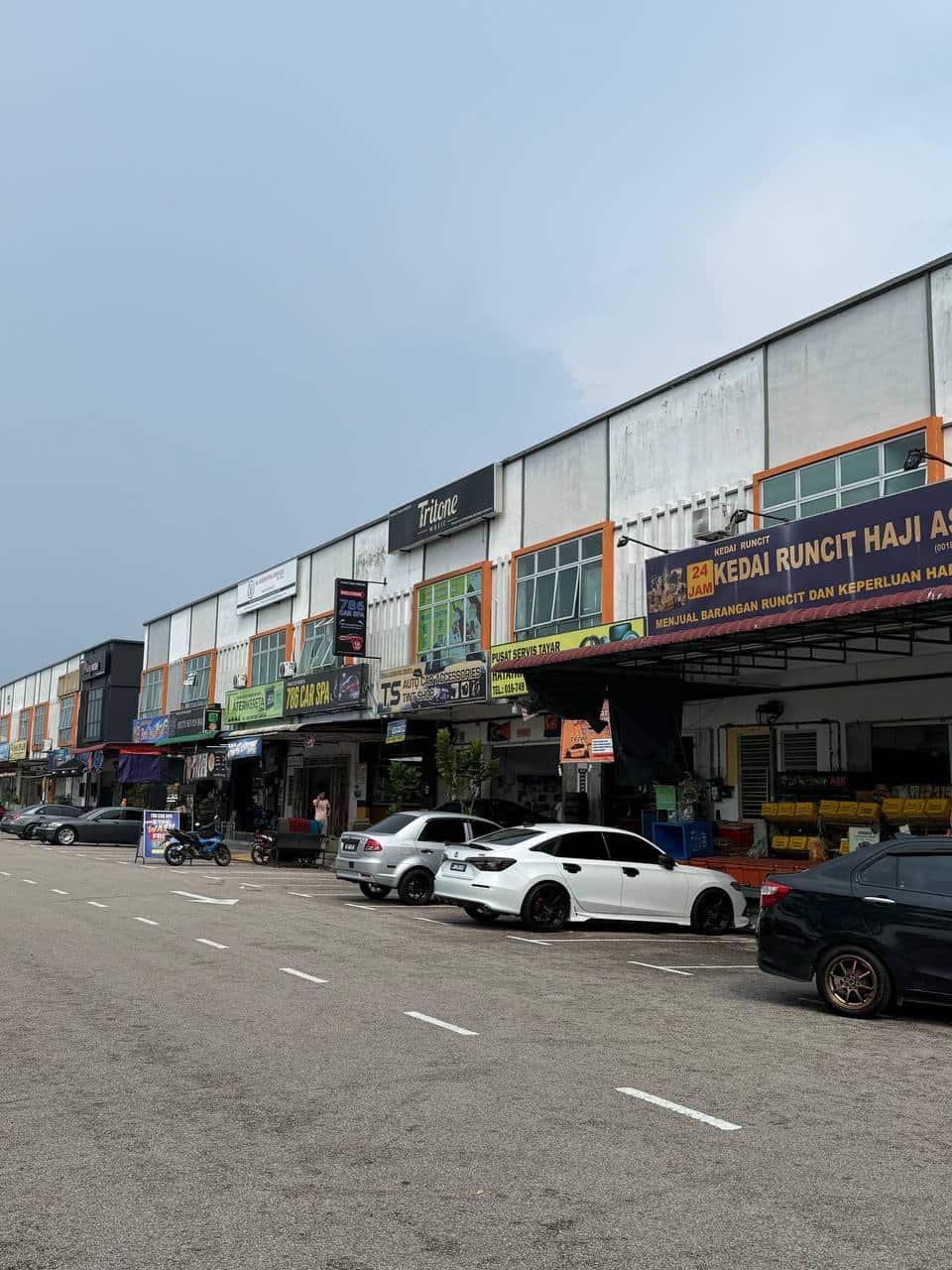 2 Storey End lot Shop lot Taman Pulai Mutiara