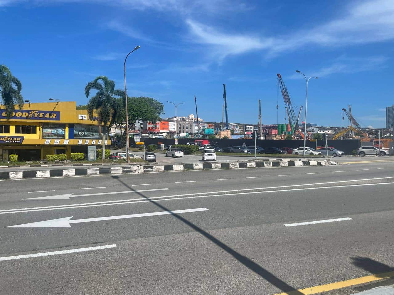 Double Storey Shoplot - Intermediate Taman Century 7