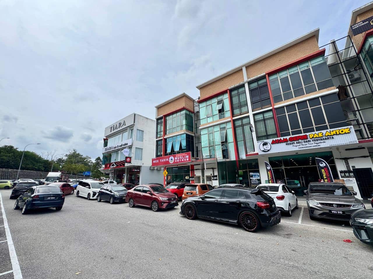 2 Storey Shop Jalan Padi Emas 2