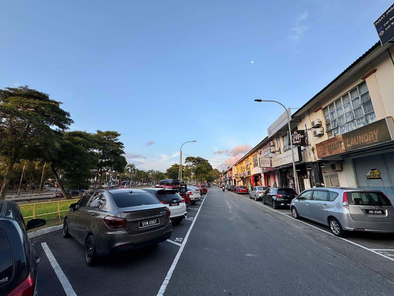 Double Storey Shop - Intermediate Jalan Padi Emas 2