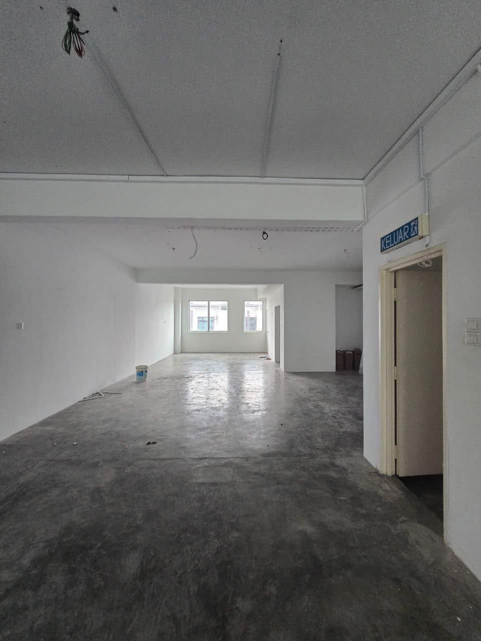 Three Storey Shop - Intermediate Jalan Adda 7 5