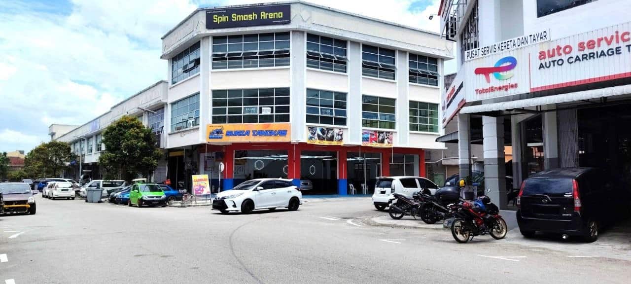 3 Storey Shop-lot Intermediate Unit Taman Bukit Dahlia 6