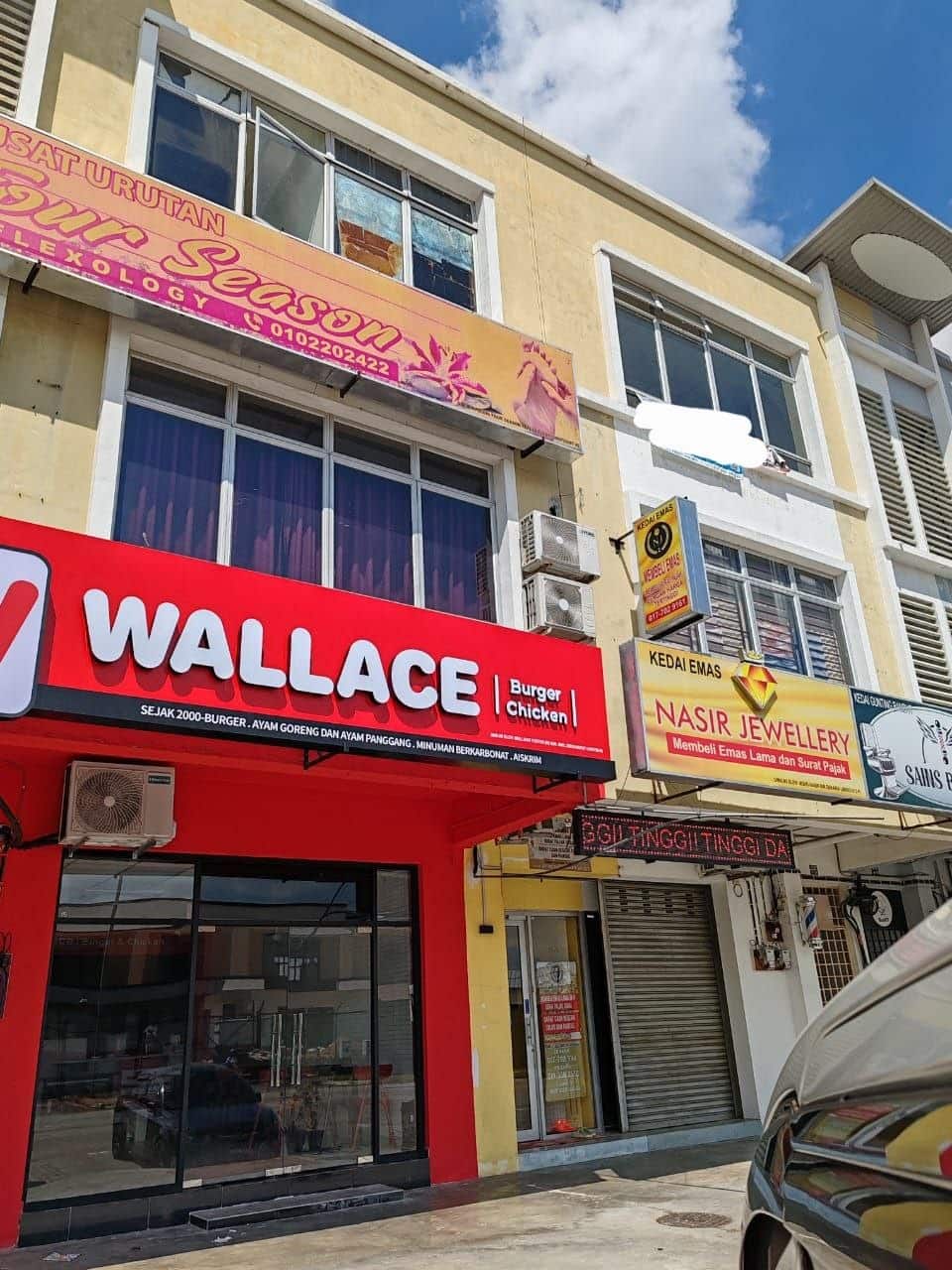Three Storey Shoplot Taman Daya 3