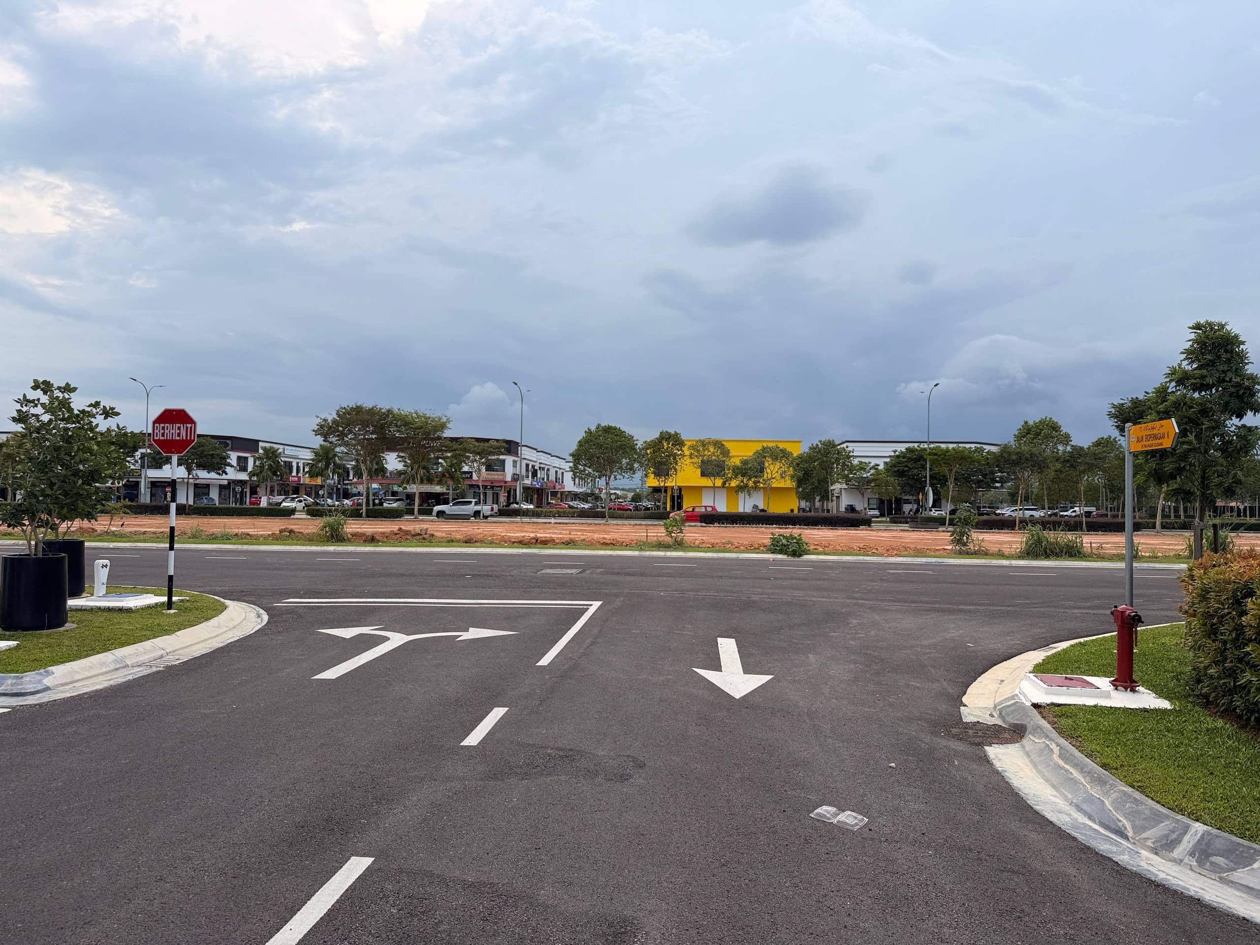 2-Storey Shop Office Eco Tropics Avenue 2 4