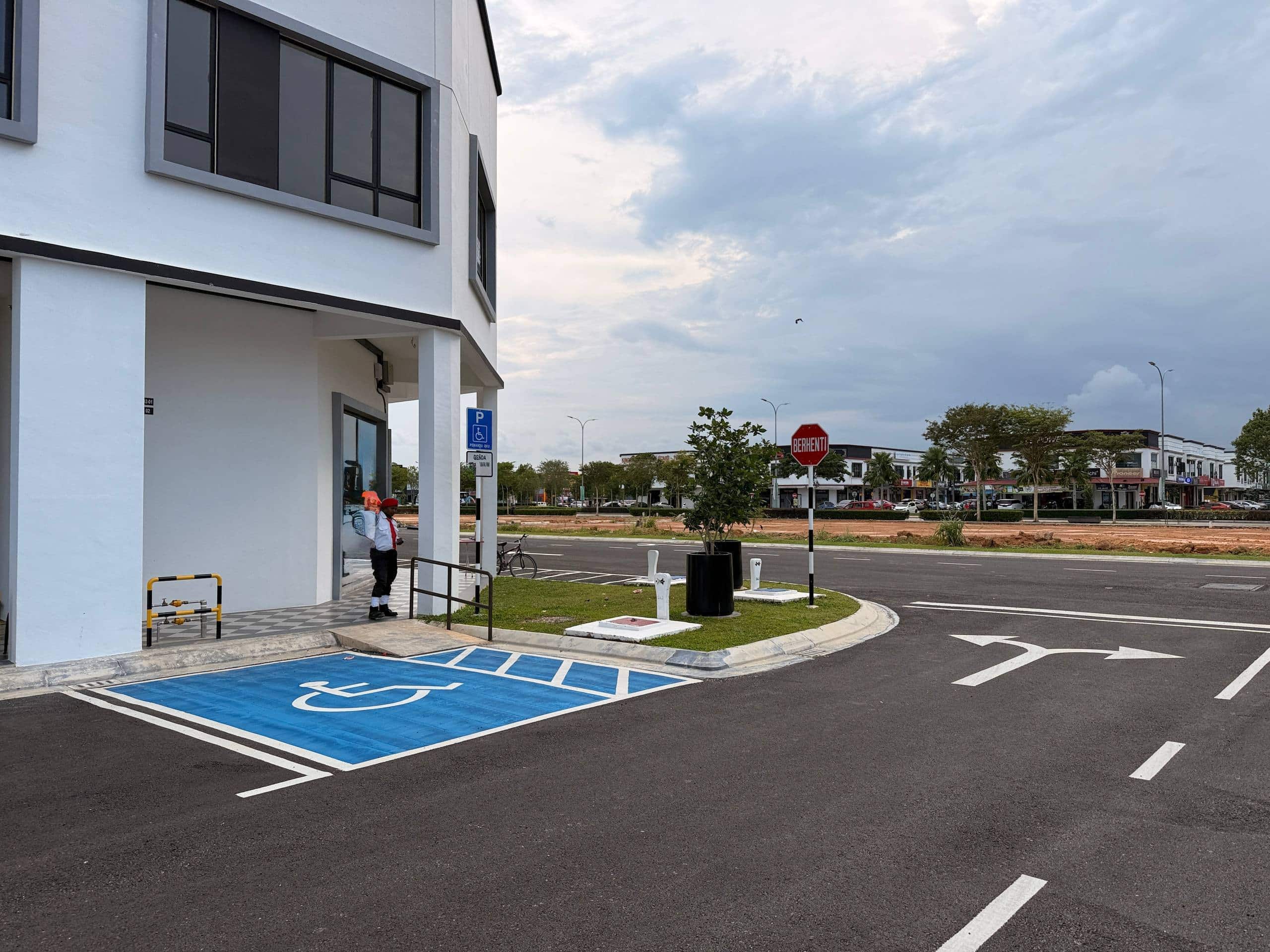 2-Storey Shop Office Eco Tropics Avenue 2 3