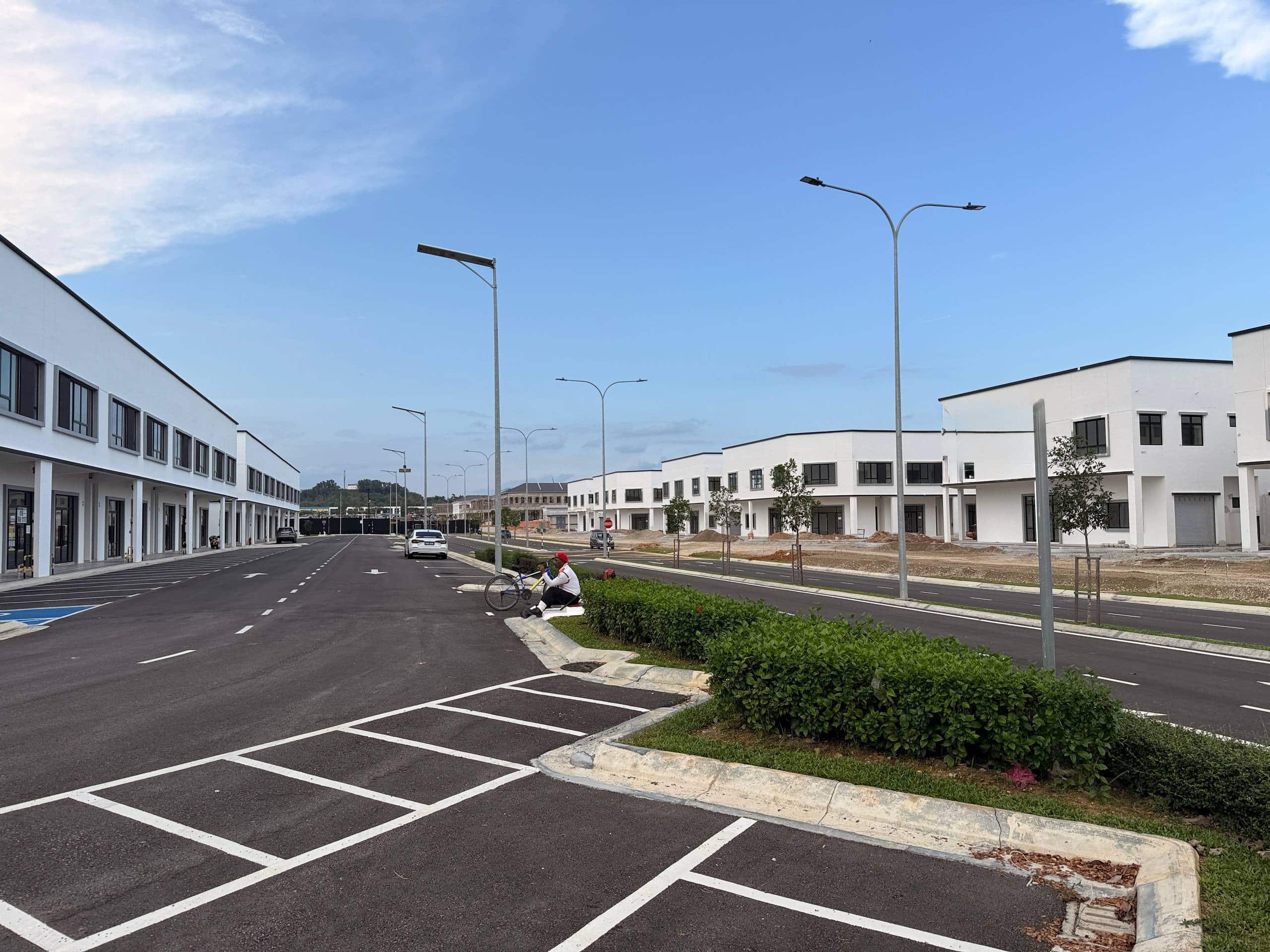 2-Storey Shop Office Eco Tropics Avenue 2 3