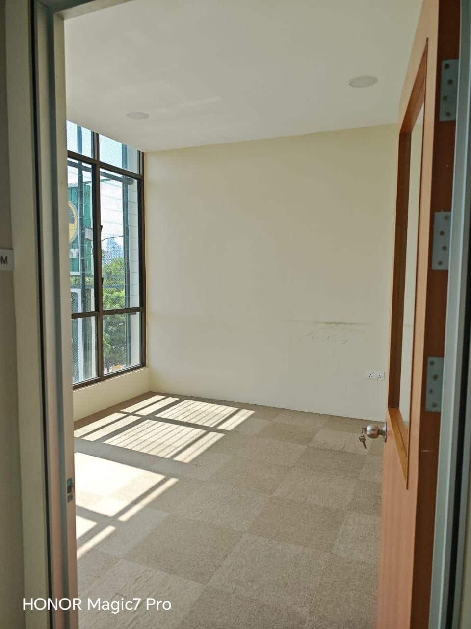 3 Storey Shop lot Larkin Town Centre 3