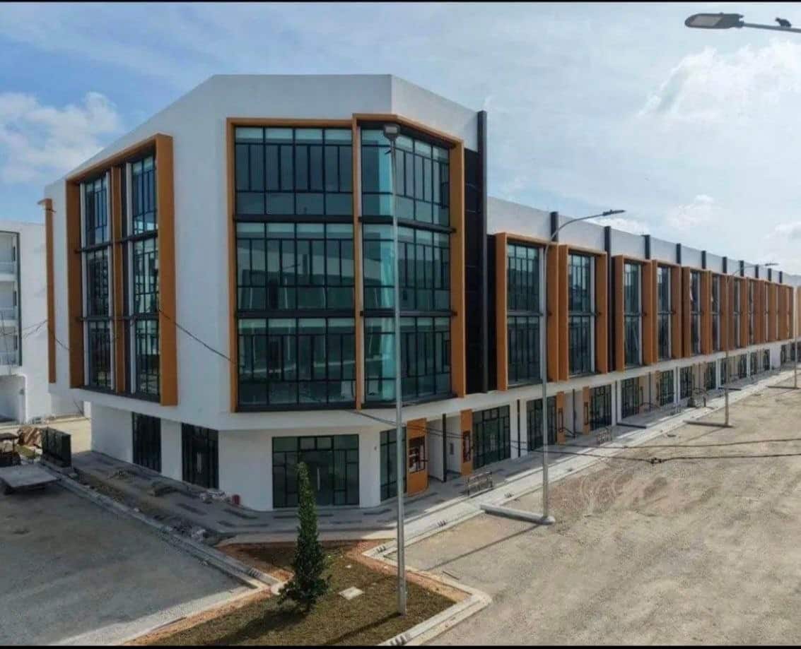 3 Storey Commercial Shoplot Permas Avenue New Shoplot