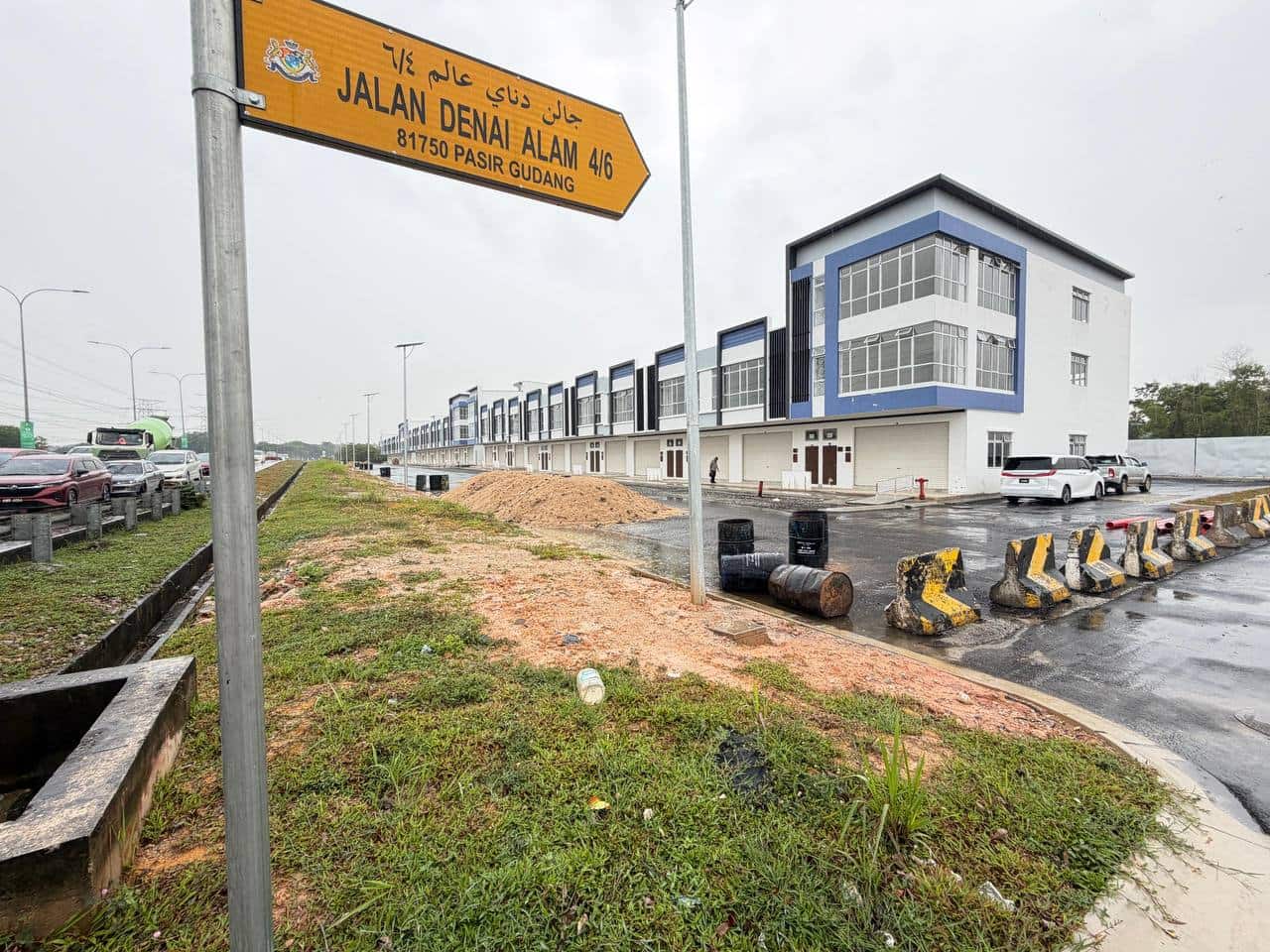 3-Storey Shoplot (Corner Unit) Taman Denai Alam Kota Masai 3
