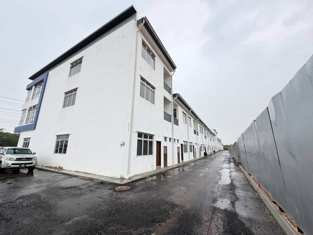 3-Storey Shoplot (Corner Unit) Taman Denai Alam Kota Masai 2