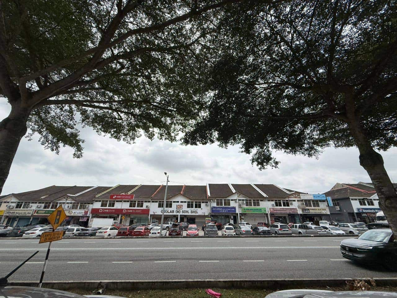 3-Storey Shop Intermediate Jalan Undan 15 Perling 2