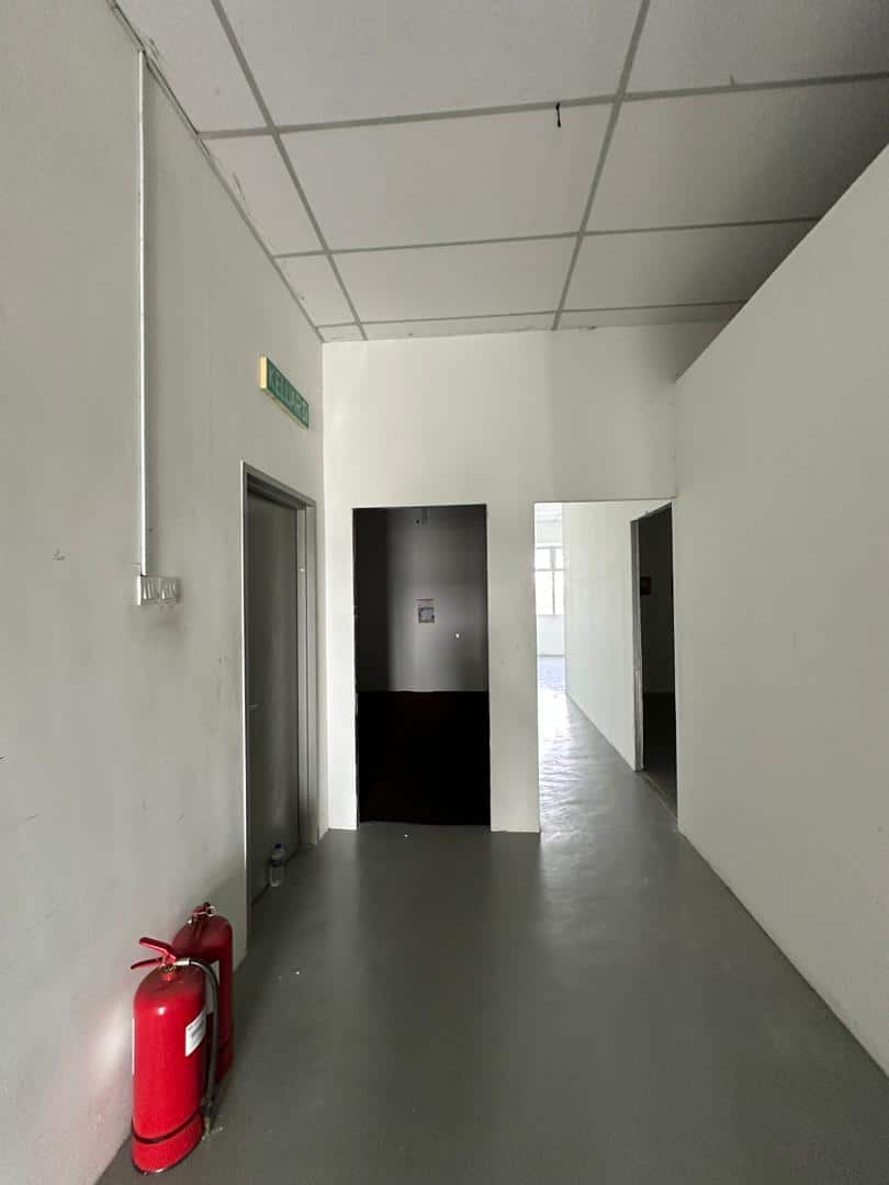 Double storey shop office (1st floor) Bandar Baru Kangkar Pulai 8