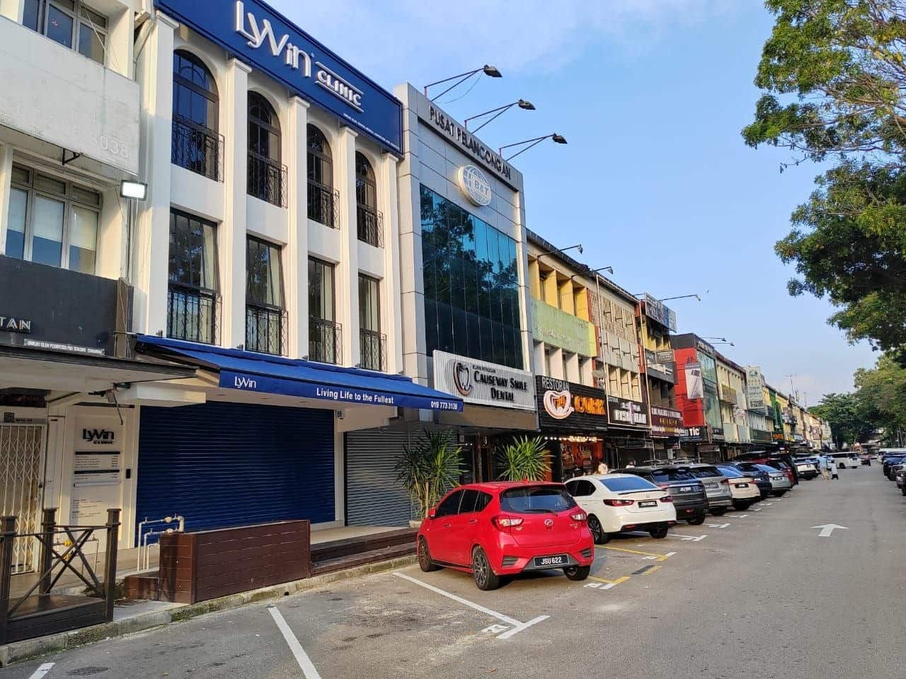 3-Storey Shoplot Jalan Kuning 2