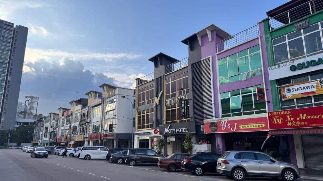 3 Storey Shoplot Intermediate Nusa Bestari 2