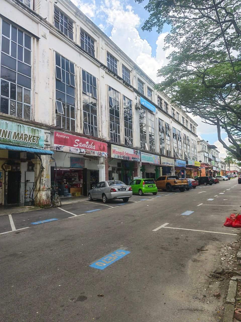 2-Storey Shop Jln Semerbak 2