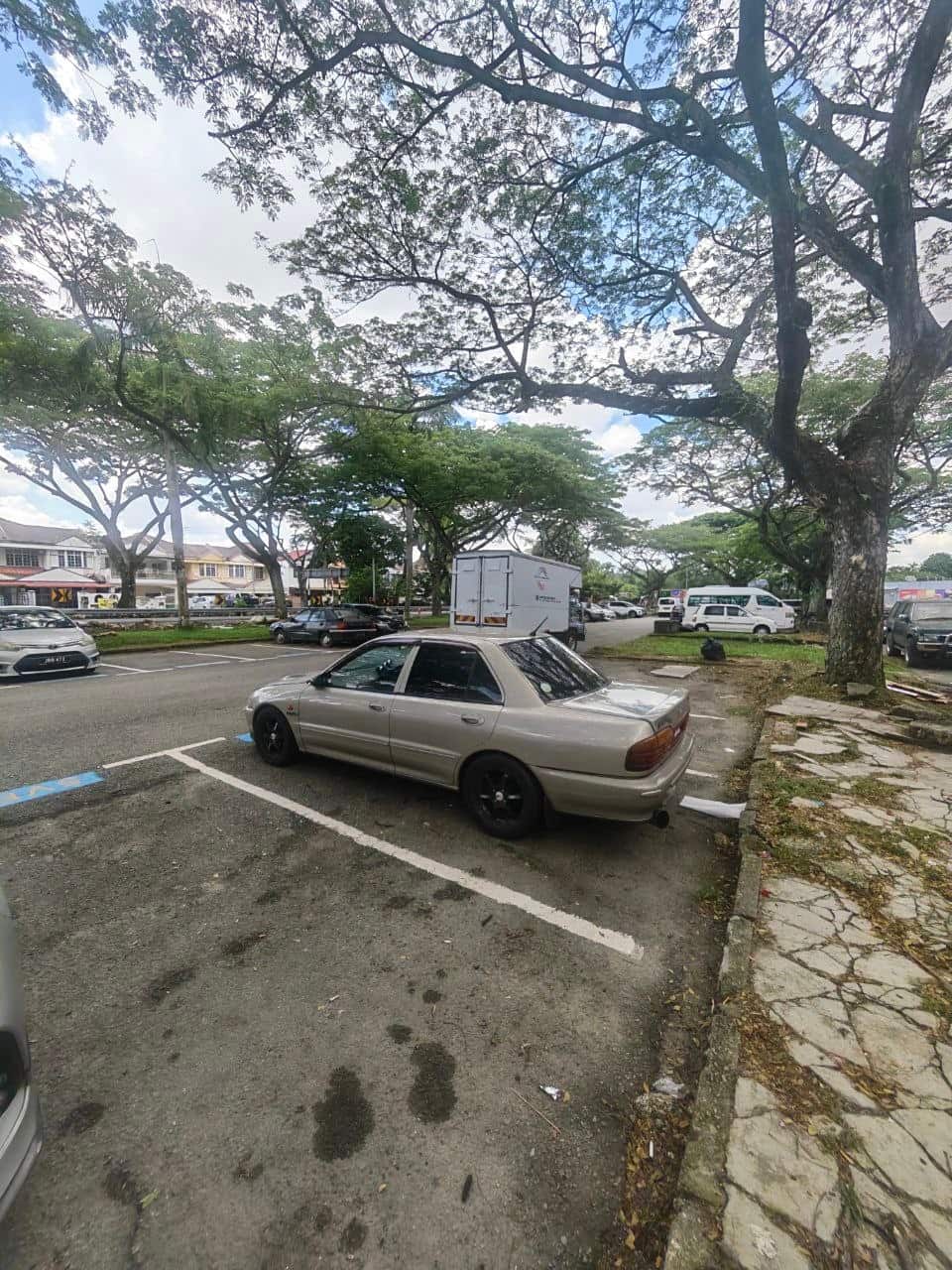 2-Storey Shop Jln Semerbak 5