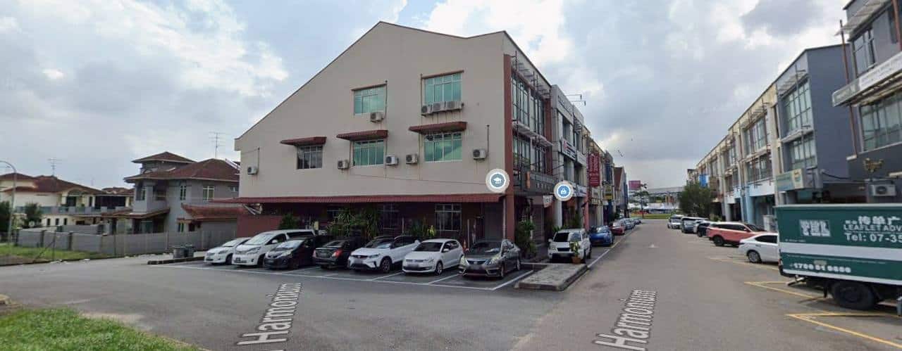 3 Storey shoplot Desa Tebrau
