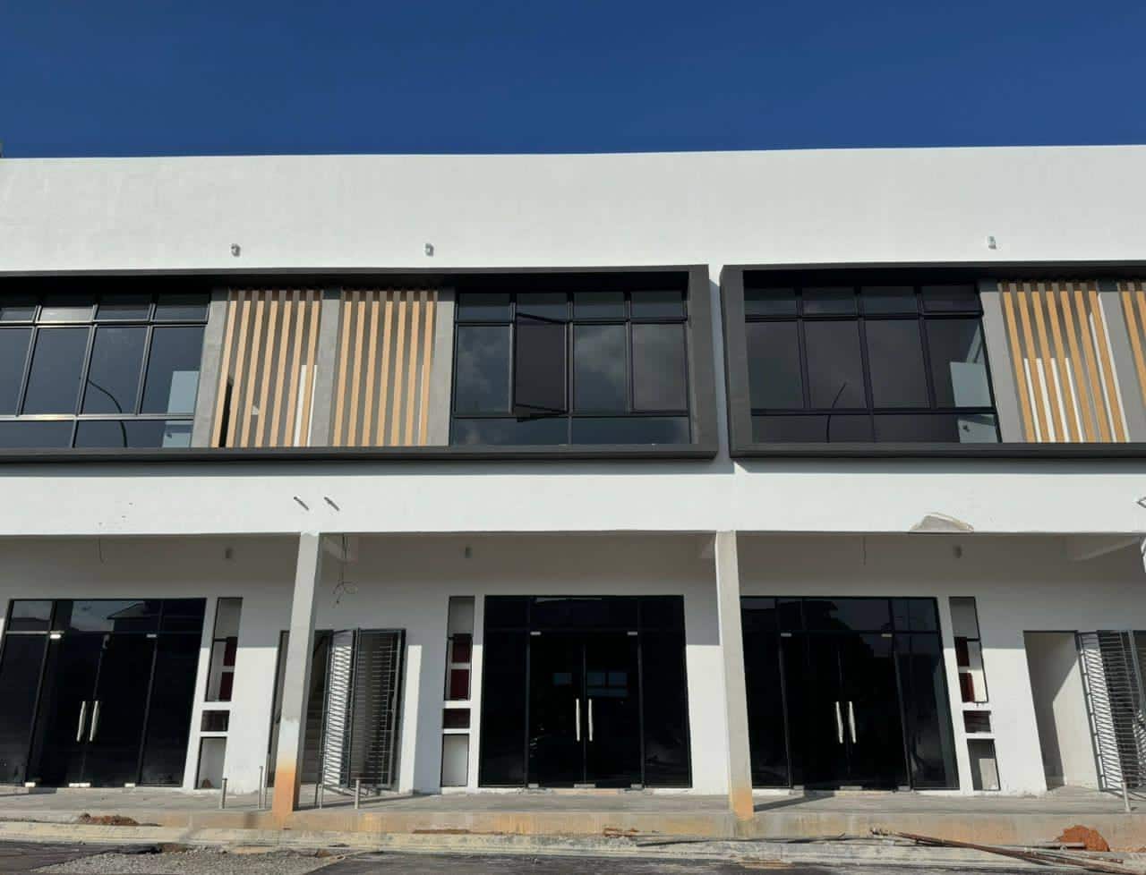 Double Storey Shoplot Intermediate Kaze Hill