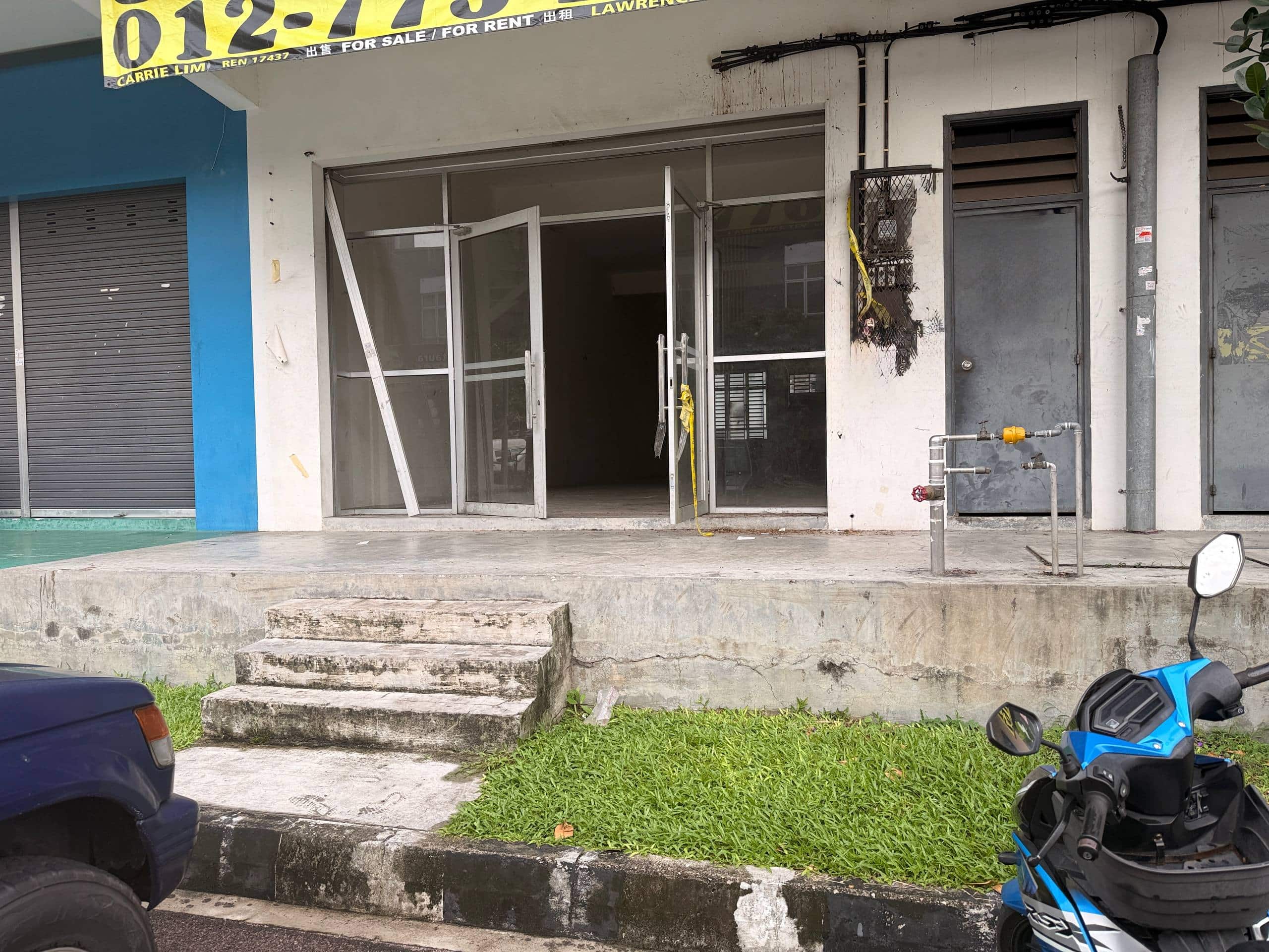 2 Storey Shop Office Taman Pasir Putih 8