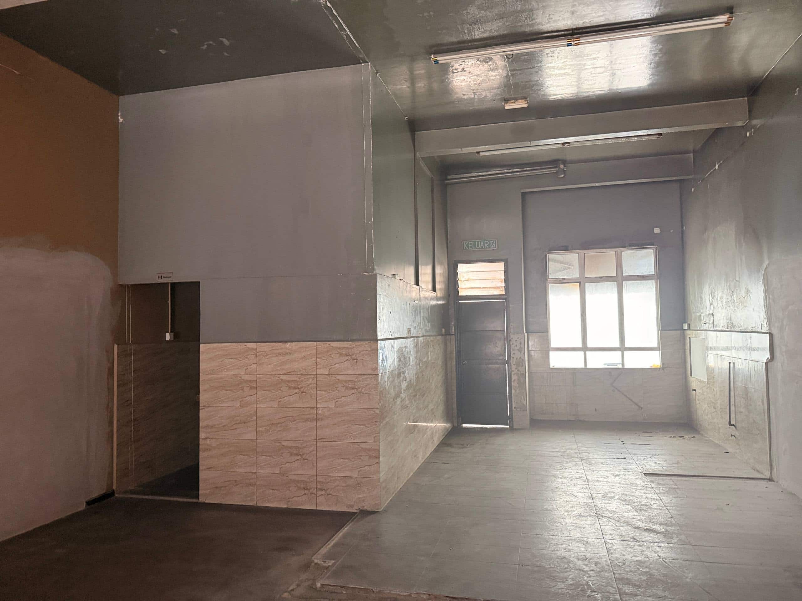 2 Storey Shop Office Taman Pasir Putih 9