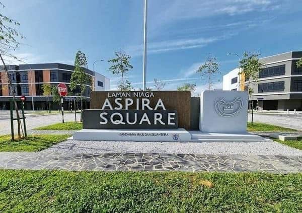 3 Sty Shoplot Jalan Niaga Aspira 1/1, Kampung Tiram 2