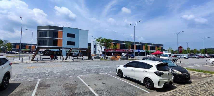 3 Sty Shoplot Jalan Niaga Aspira 1/1, Kampung Tiram 3