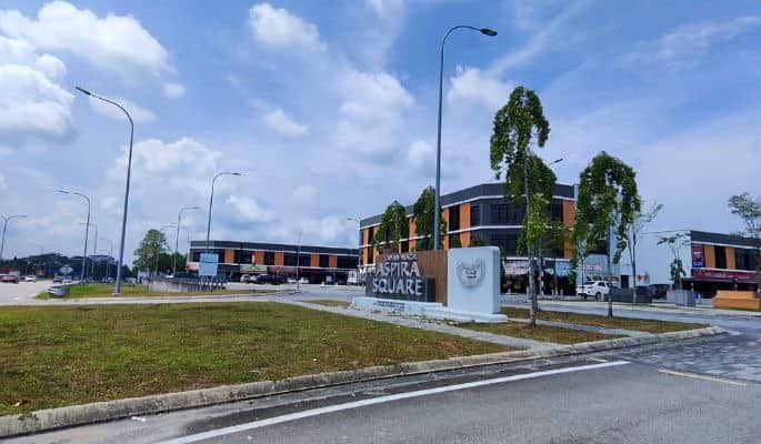 3 Sty Shoplot Jalan Niaga Aspira 1/1, Kampung Tiram