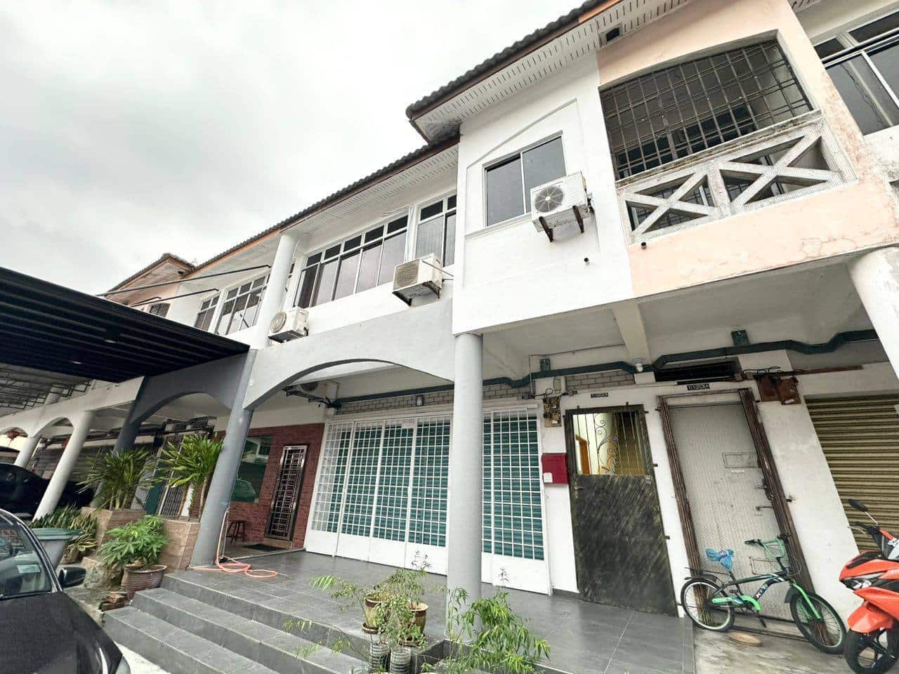 Double Storey Shop Lot Senai Utama