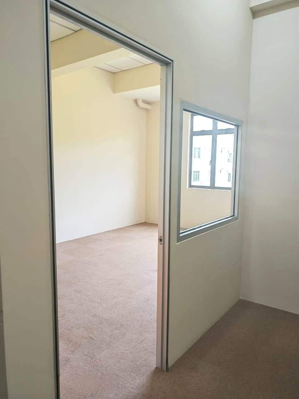 3 Storey Shoplot Larkin Town Centre 4