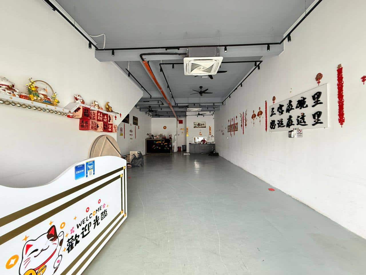 3-Storey Shop Lot Crest Austin