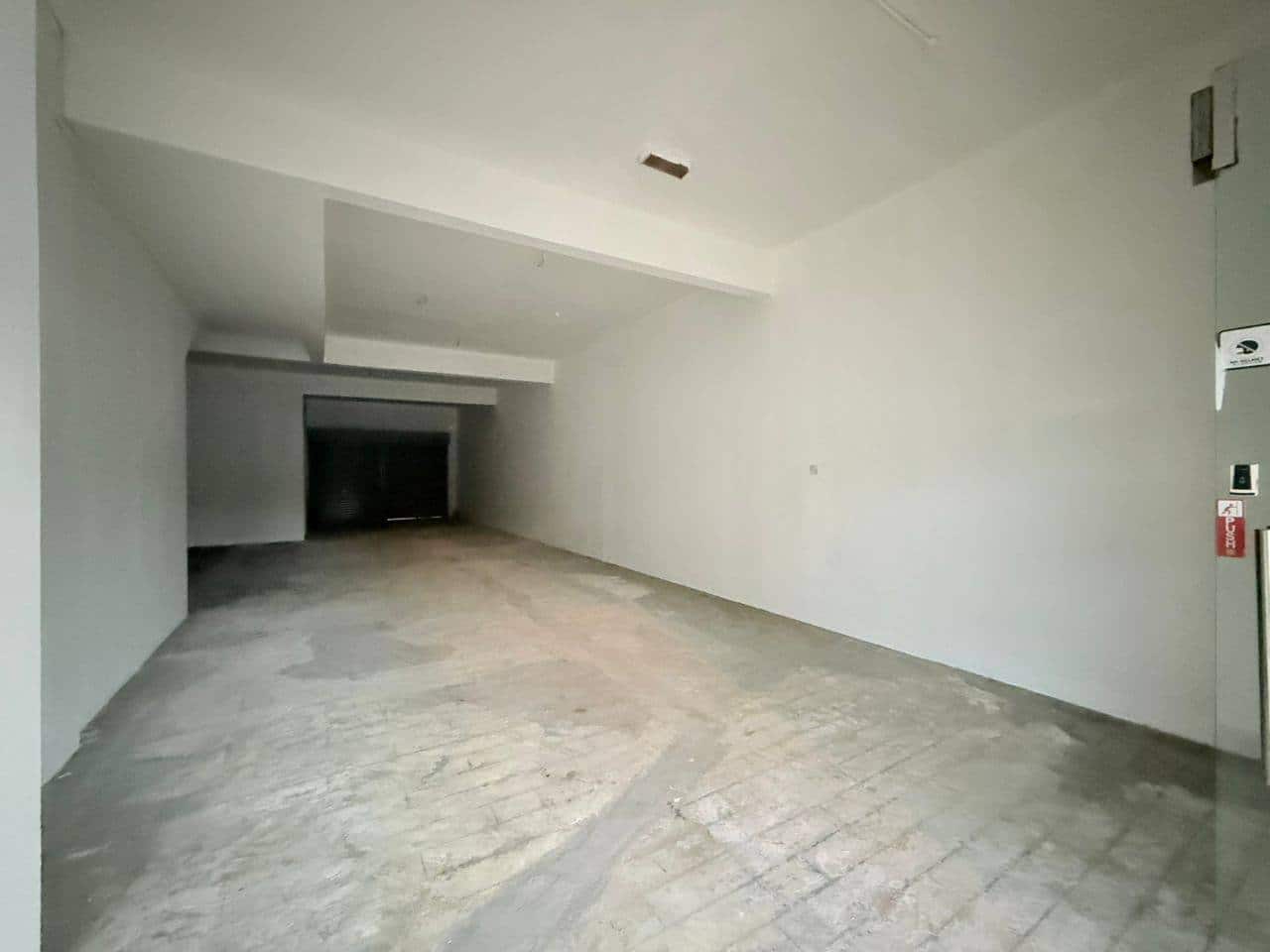 3 Storey Shop Lot Mutiara Mas 2