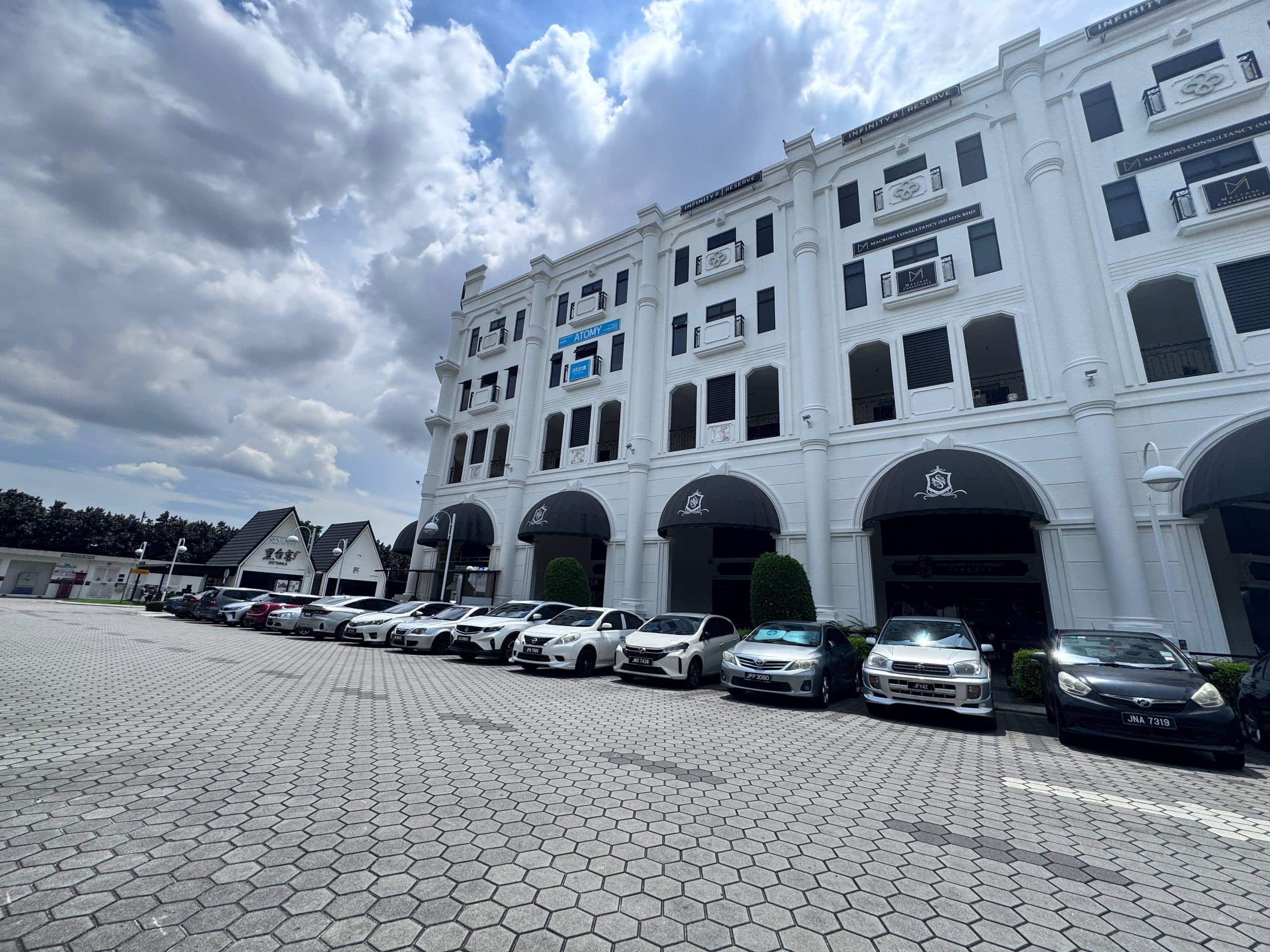 Ground Floor Shop Pusat Perdagangan Ekoflora 1