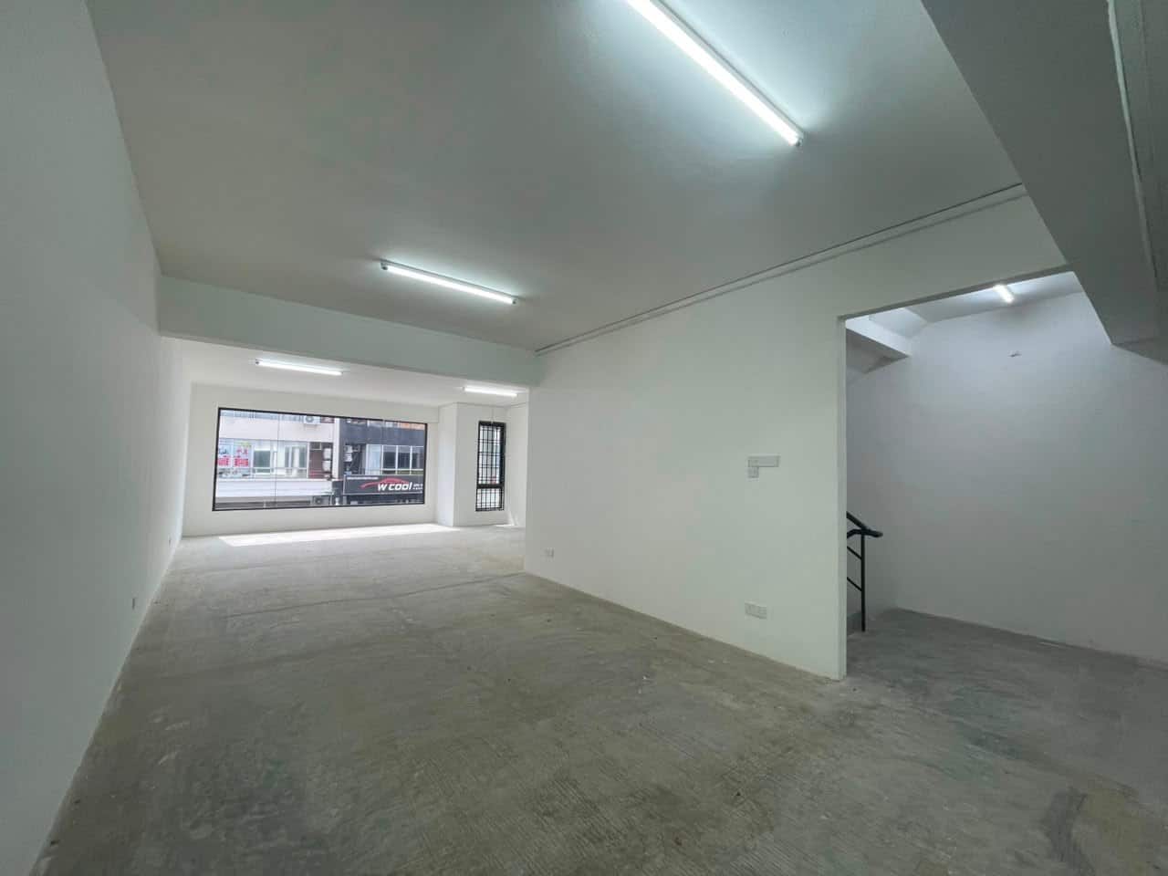 3-Storey Shoplot Jalan Austin Perdana 3/10 2