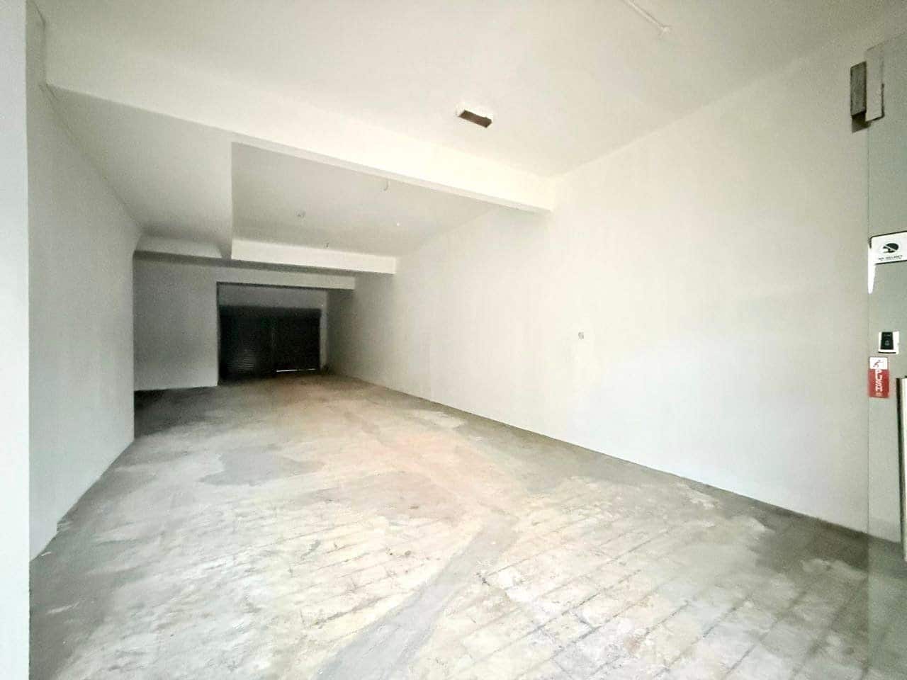 3 Storey Shop lot Taman Mutiara Mas 4