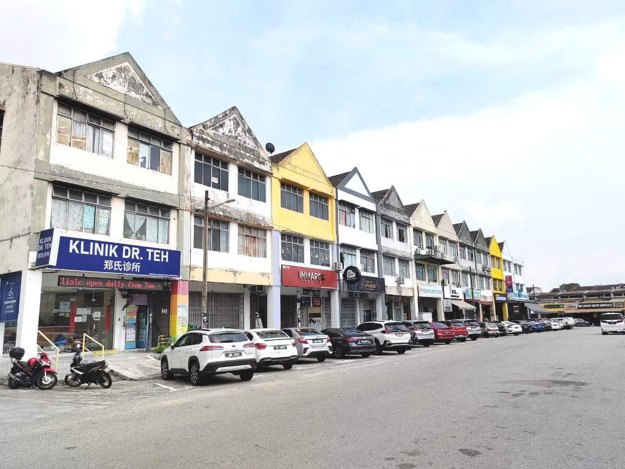 3 storey shoplot Taman Puteri Wangsa 3