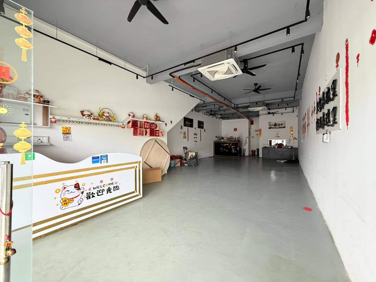 3-Storey Shop Lot Crest Austin Mount Austin 1