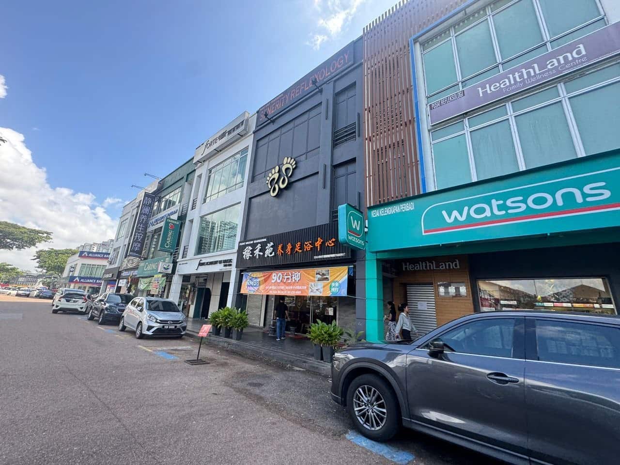 Corner lot Nusa Bestari 7