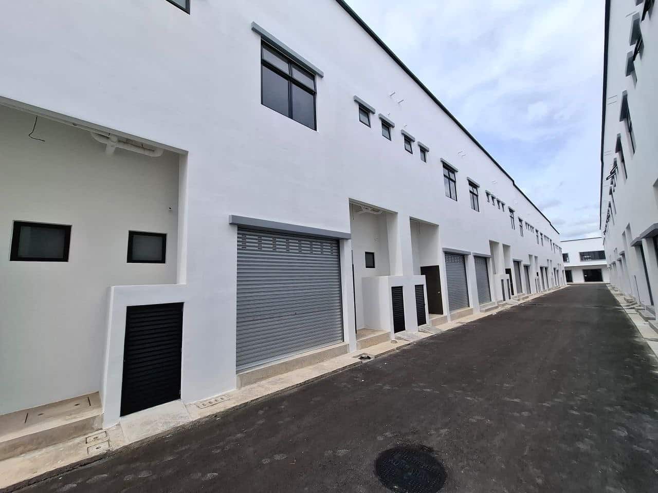 Double Storey Shoplot Taman Ekoperniagaan, Pasir Gudang 1