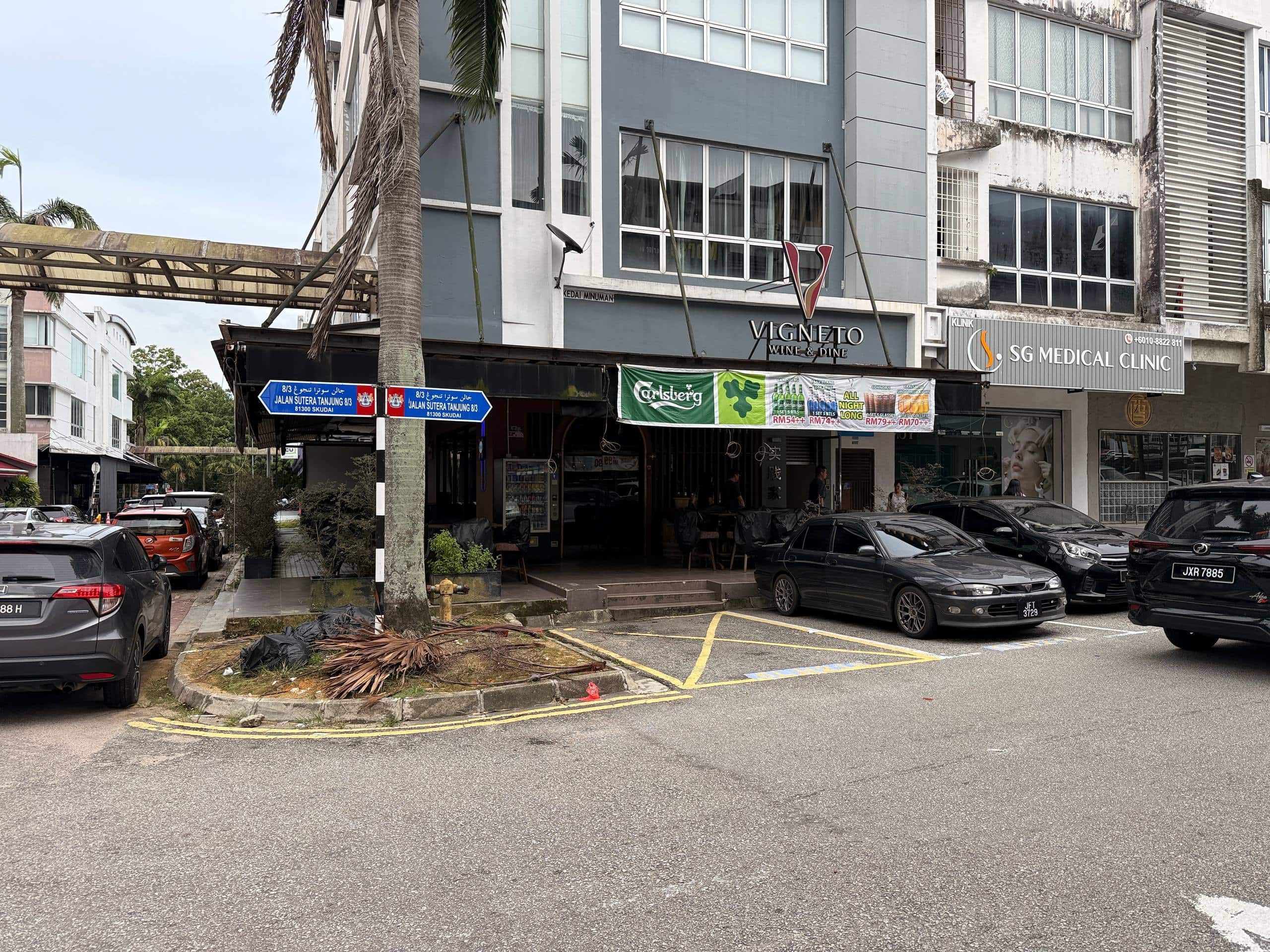 3-Storey Shop Office Endlot Tmn Sutera Utama 4