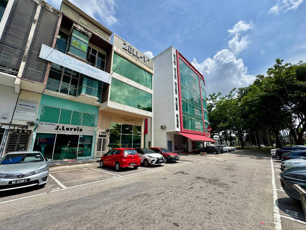 3.5 Storey Shop Jalan Pertama 1 @ Danga Utama 2