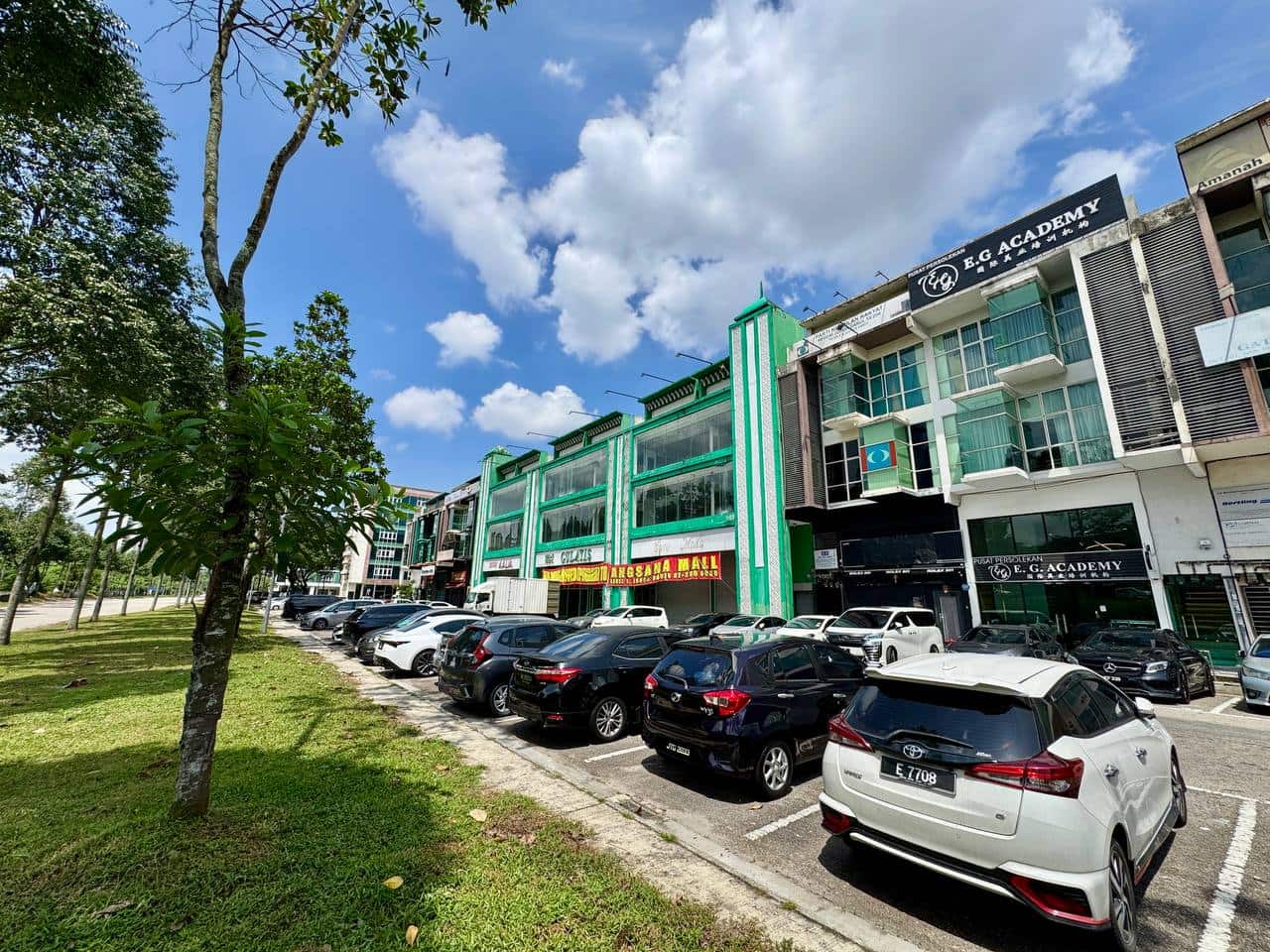 3.5 Storey Shop Jalan Pertama 1 @ Danga Utama 3
