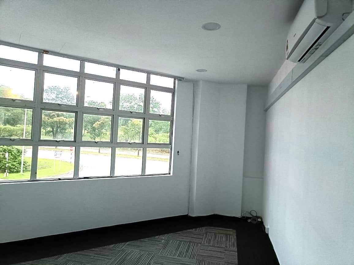 Shop-office Corner Lot Taman Desa Tebrau 5